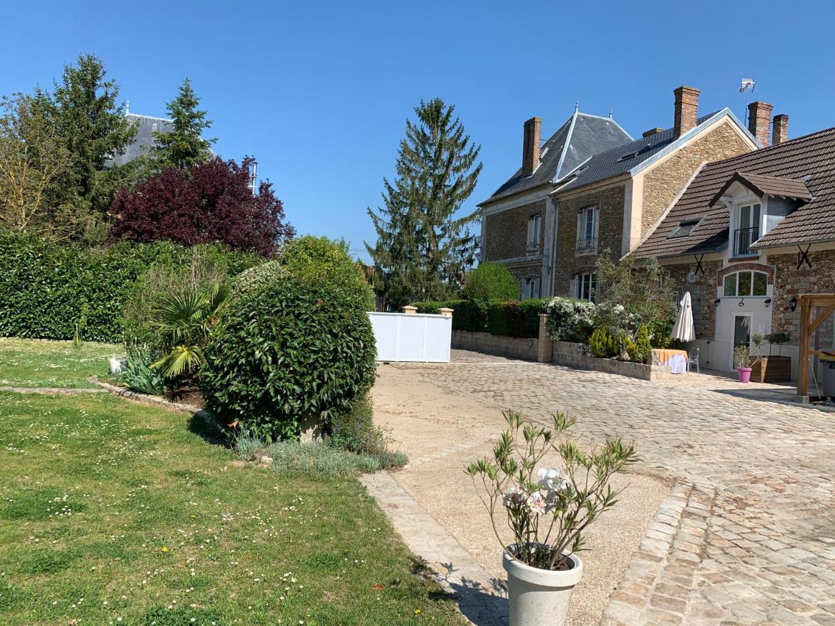 La Maison des Sources à la Ferme d'Auxonnettes Hotel Saint-Fargeau-Ponthierry Exterior foto