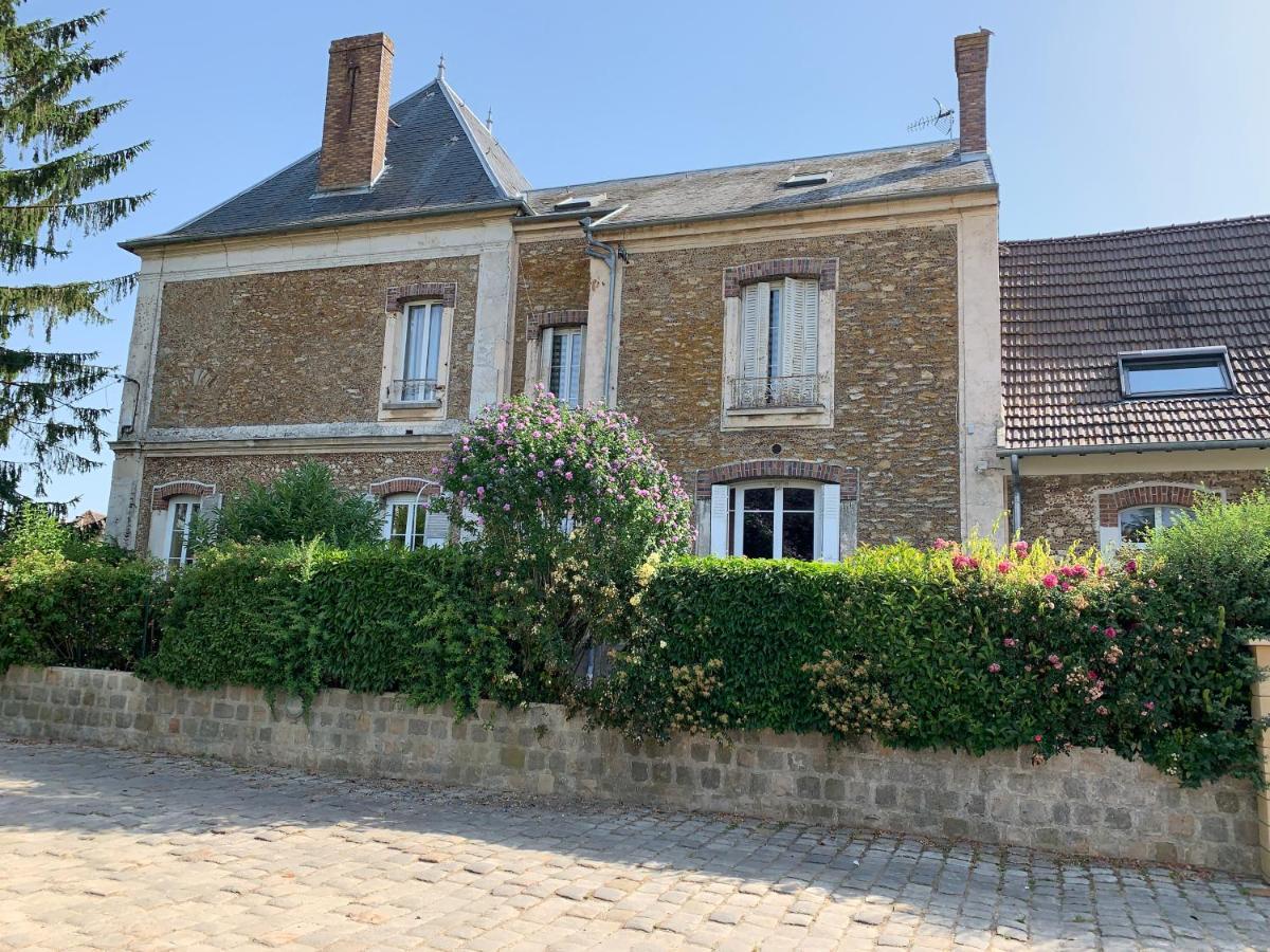 La Maison des Sources à la Ferme d'Auxonnettes Hotel Saint-Fargeau-Ponthierry Exterior foto